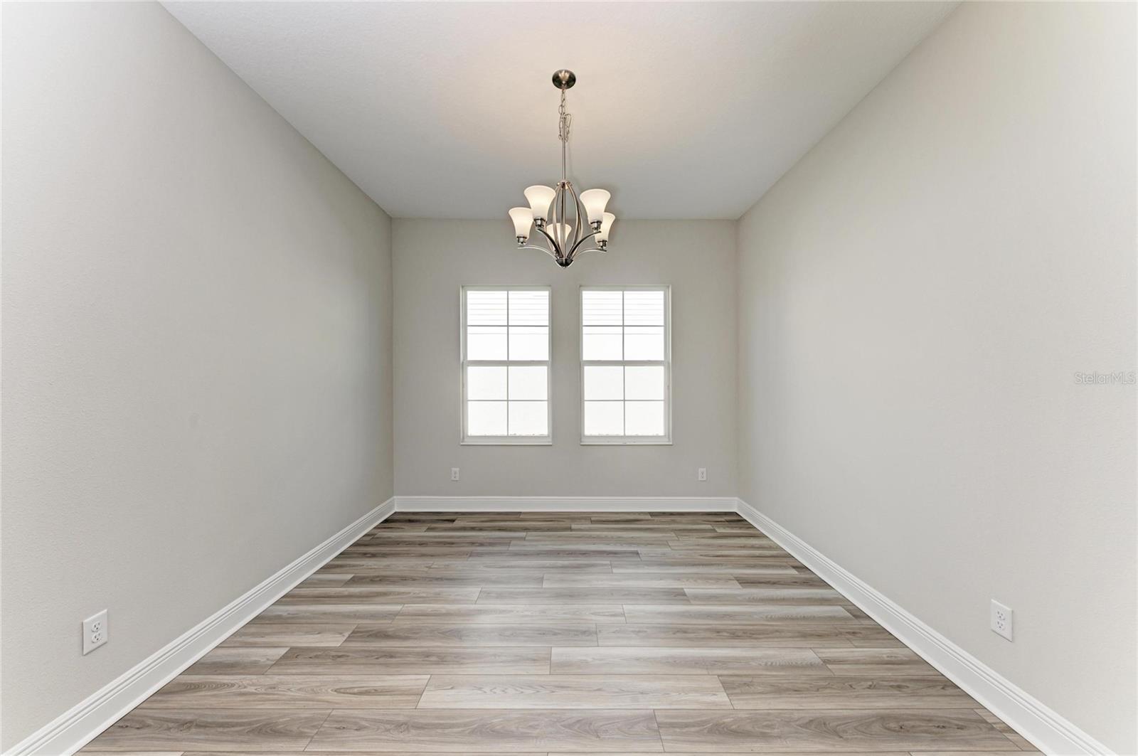 Image 15 of 49 For 9723 Surrey Rose Drive