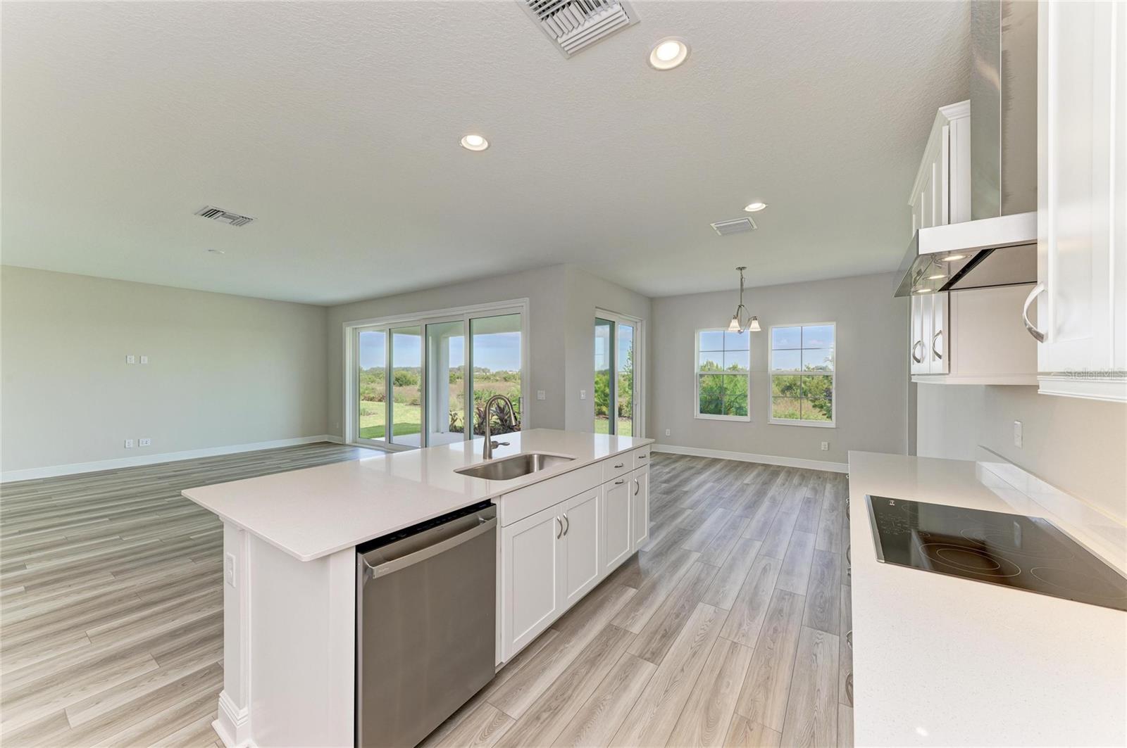 Image 18 of 49 For 9723 Surrey Rose Drive