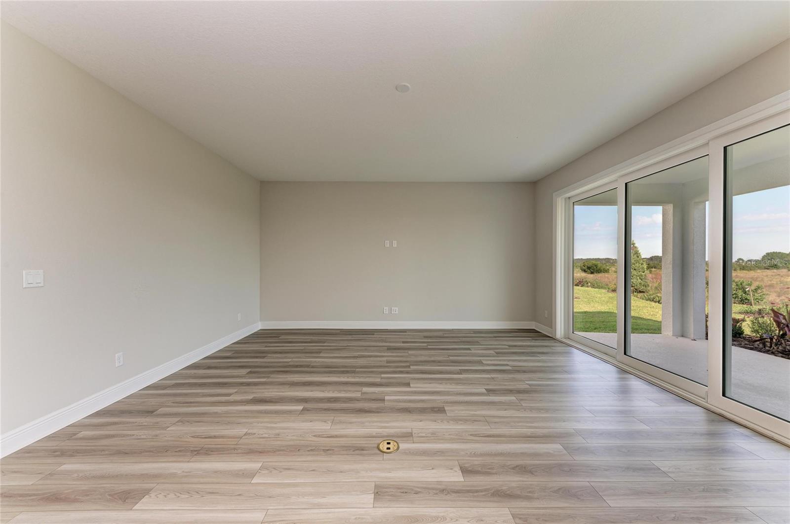 Image 21 of 49 For 9723 Surrey Rose Drive