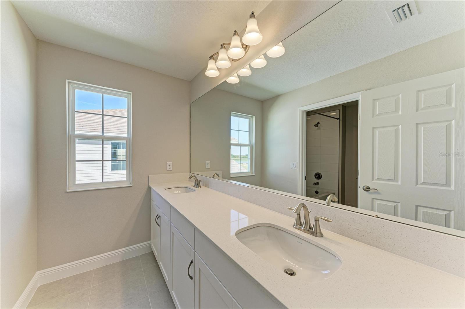 Image 32 of 49 For 9723 Surrey Rose Drive