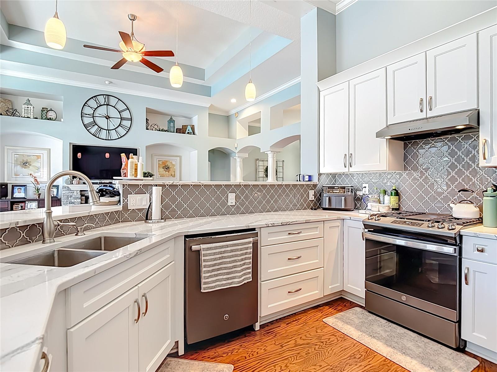 Image 20 of 59 For 4805 Tea Rose Court