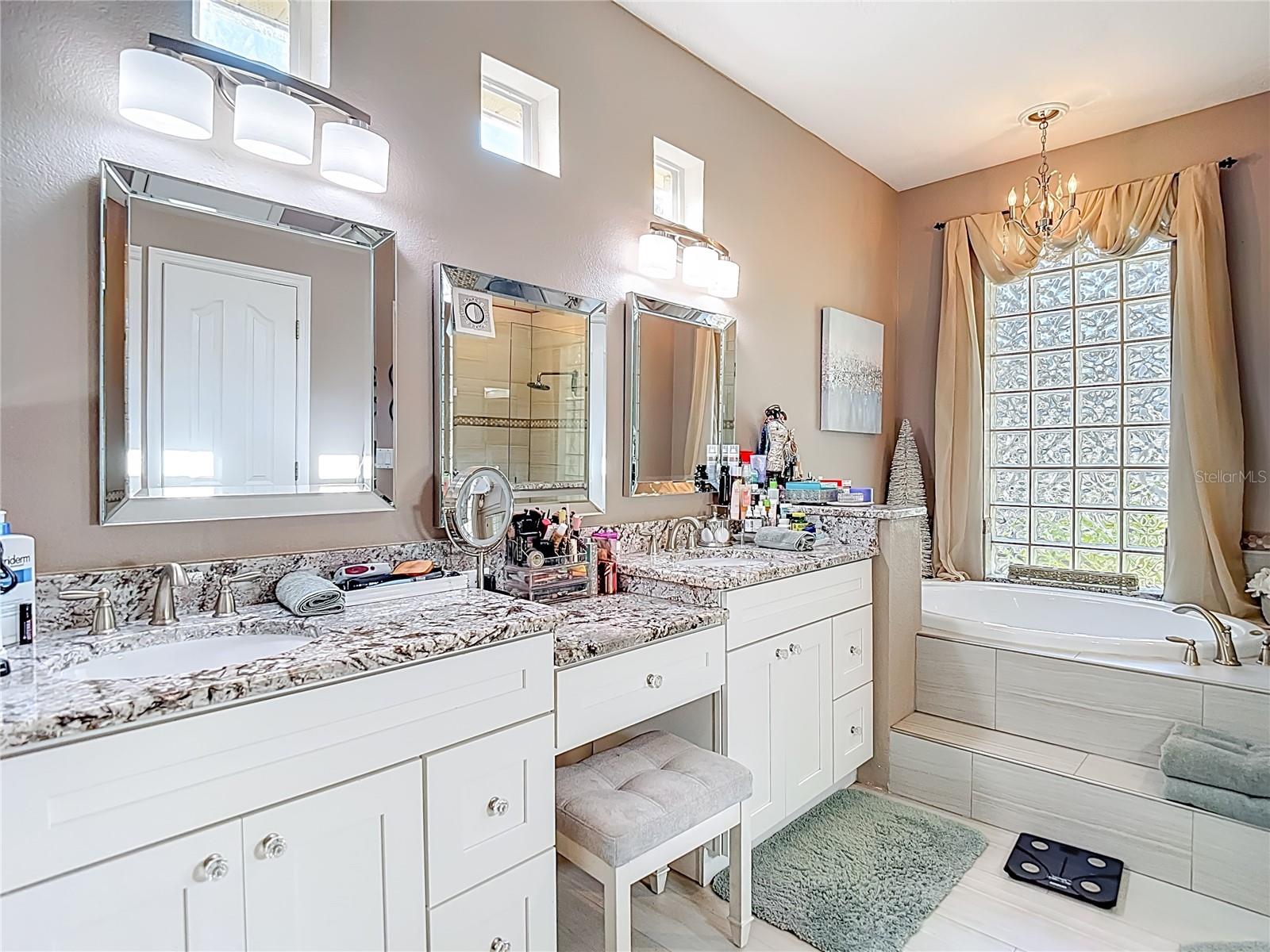 Image 33 of 59 For 4805 Tea Rose Court