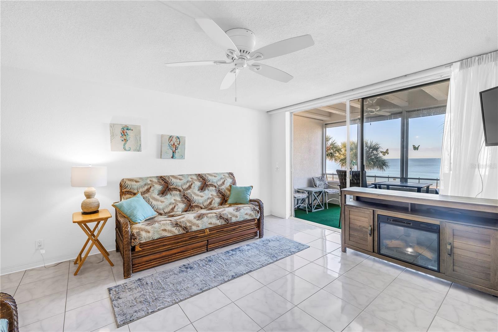 Image 13 of 37 For 7000 Beach Plaza 205