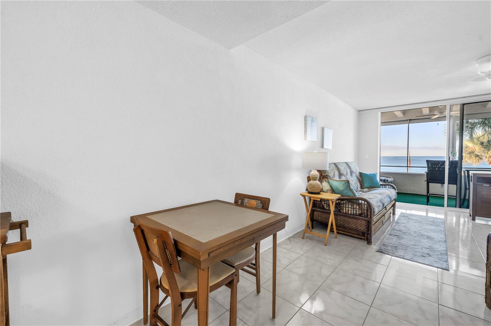 Image 18 of 37 For 7000 Beach Plaza 205