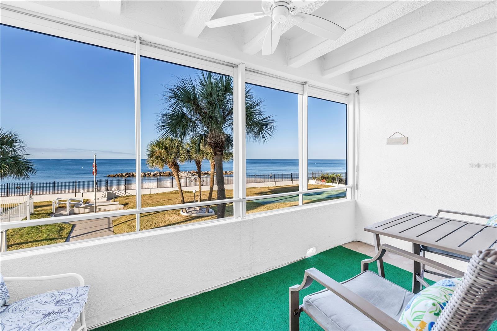 Image 9 of 37 For 7000 Beach Plaza 205