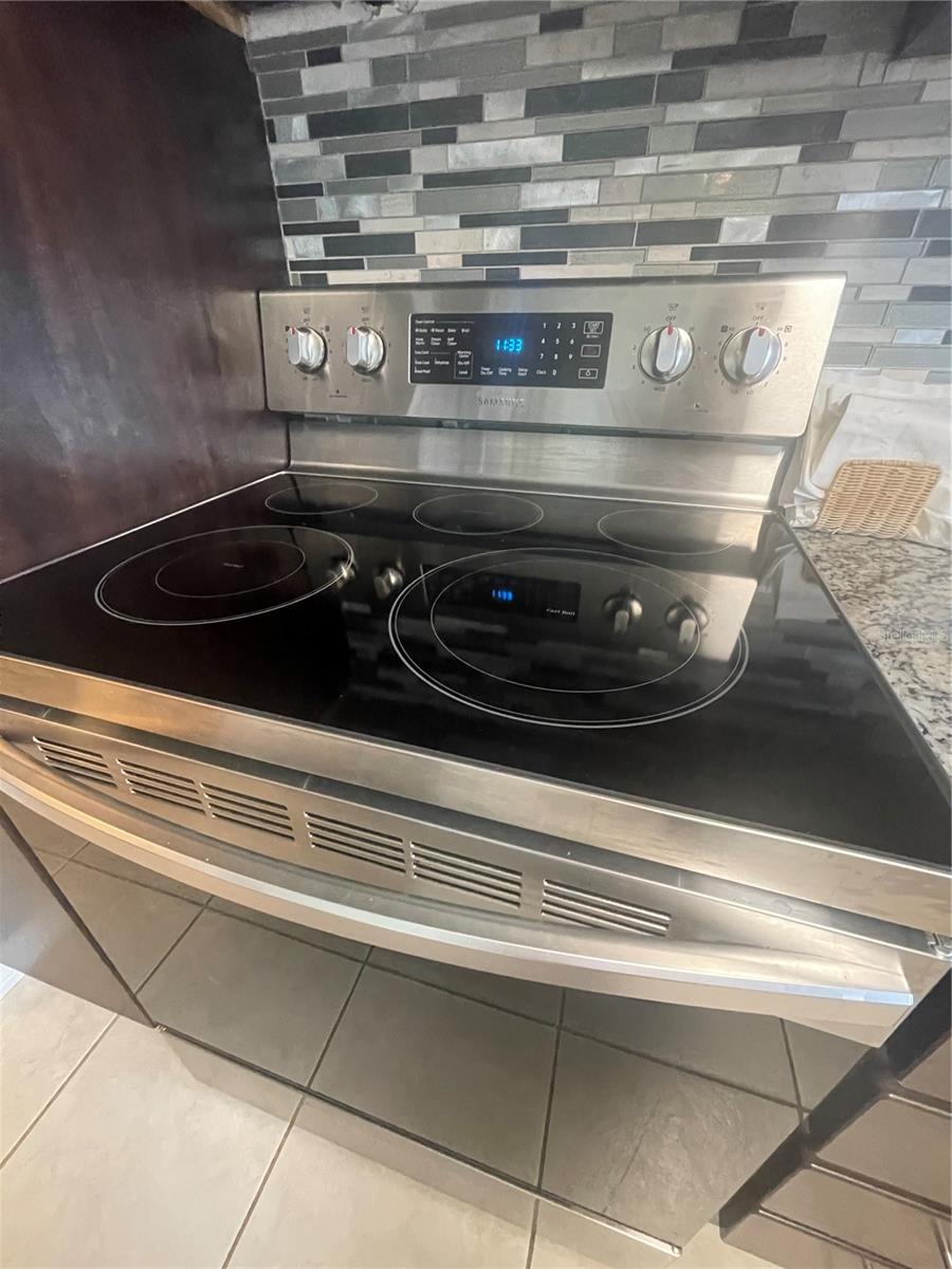 Image 11 of 49 For 218 Dogwood Circle