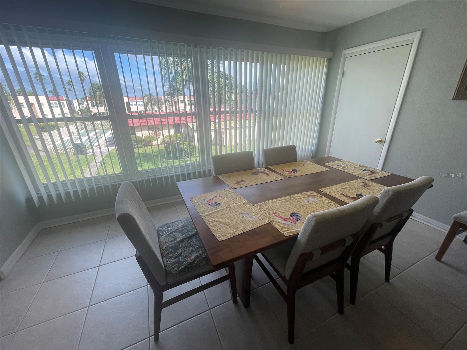 Image 17 of 49 For 218 Dogwood Circle