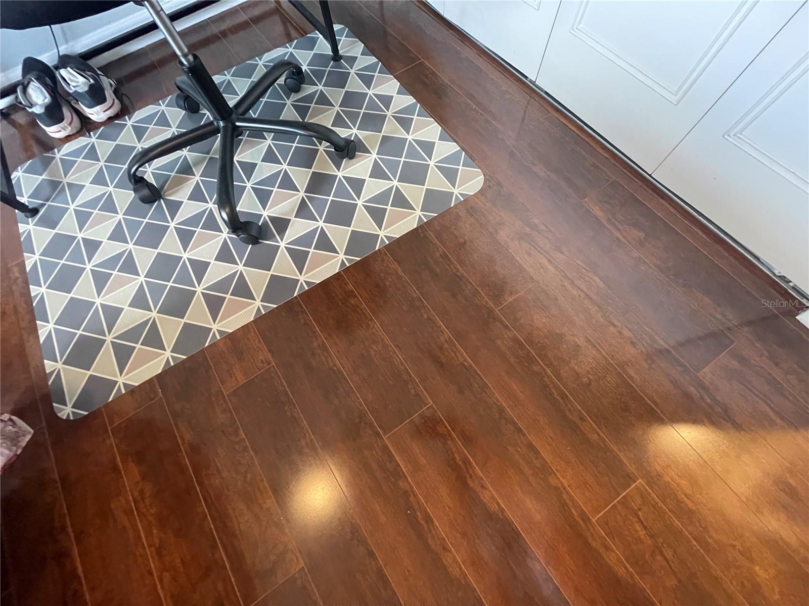 Image 23 of 49 For 218 Dogwood Circle