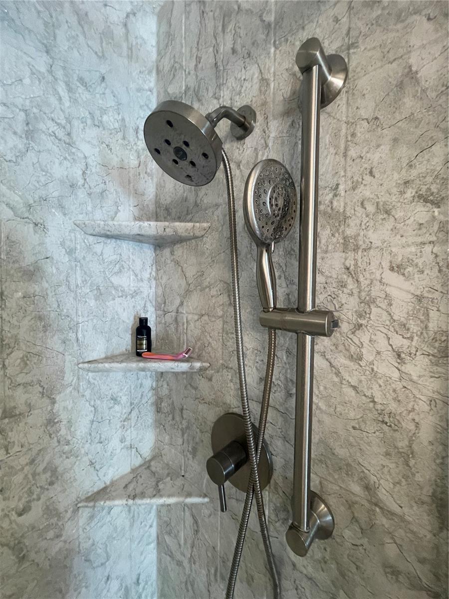 Image 33 of 49 For 218 Dogwood Circle