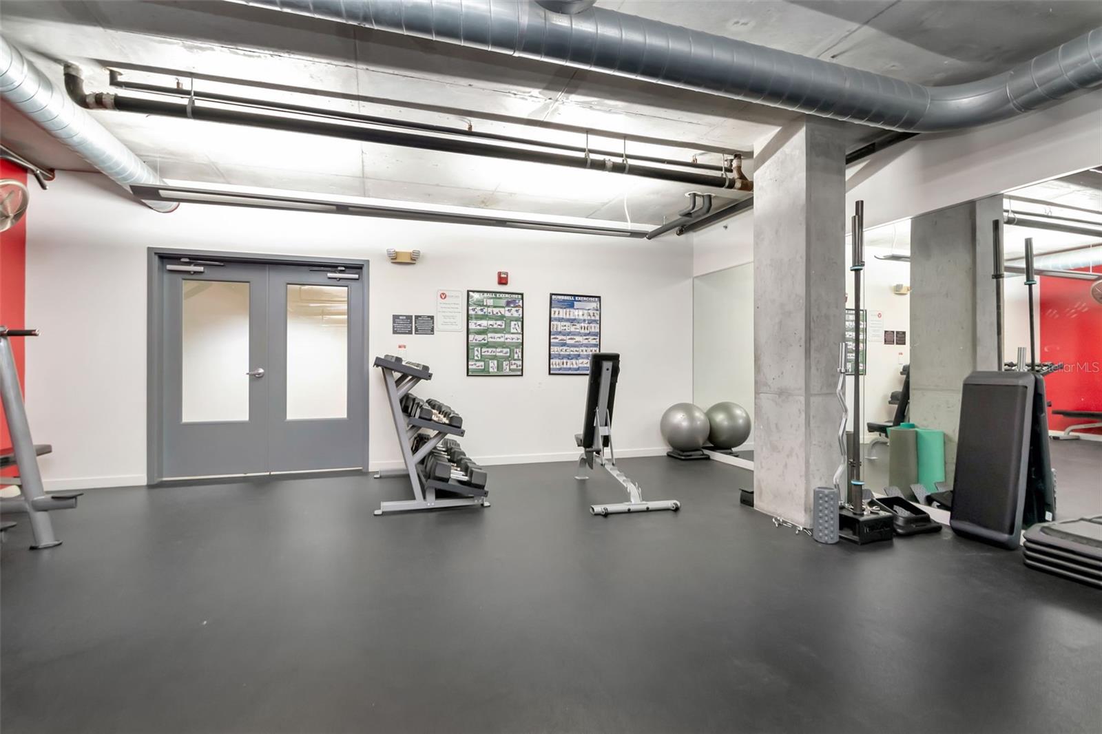 Image 25 of 38 For 101 12th Street 202