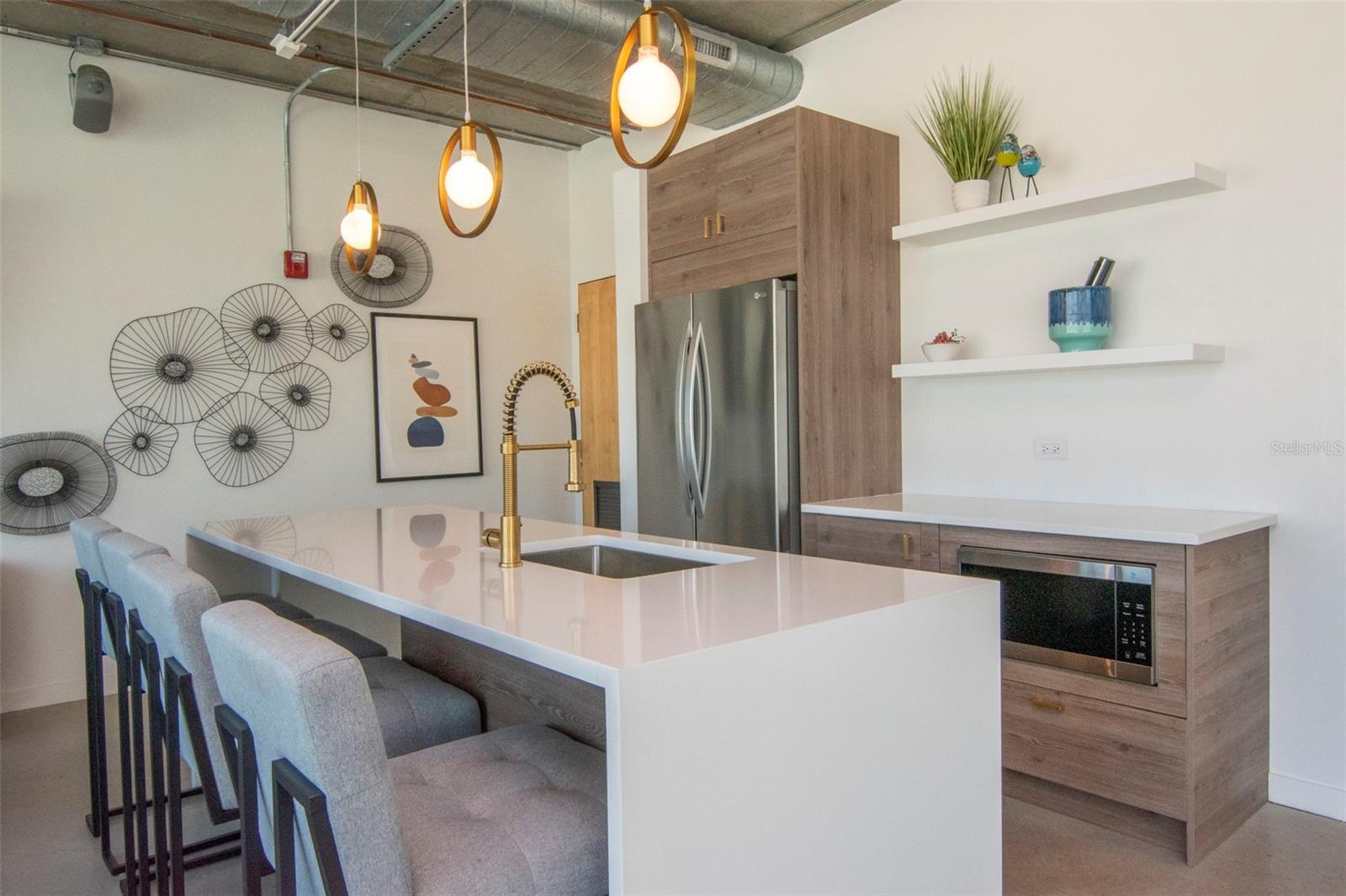 Image 26 of 38 For 101 12th Street 202