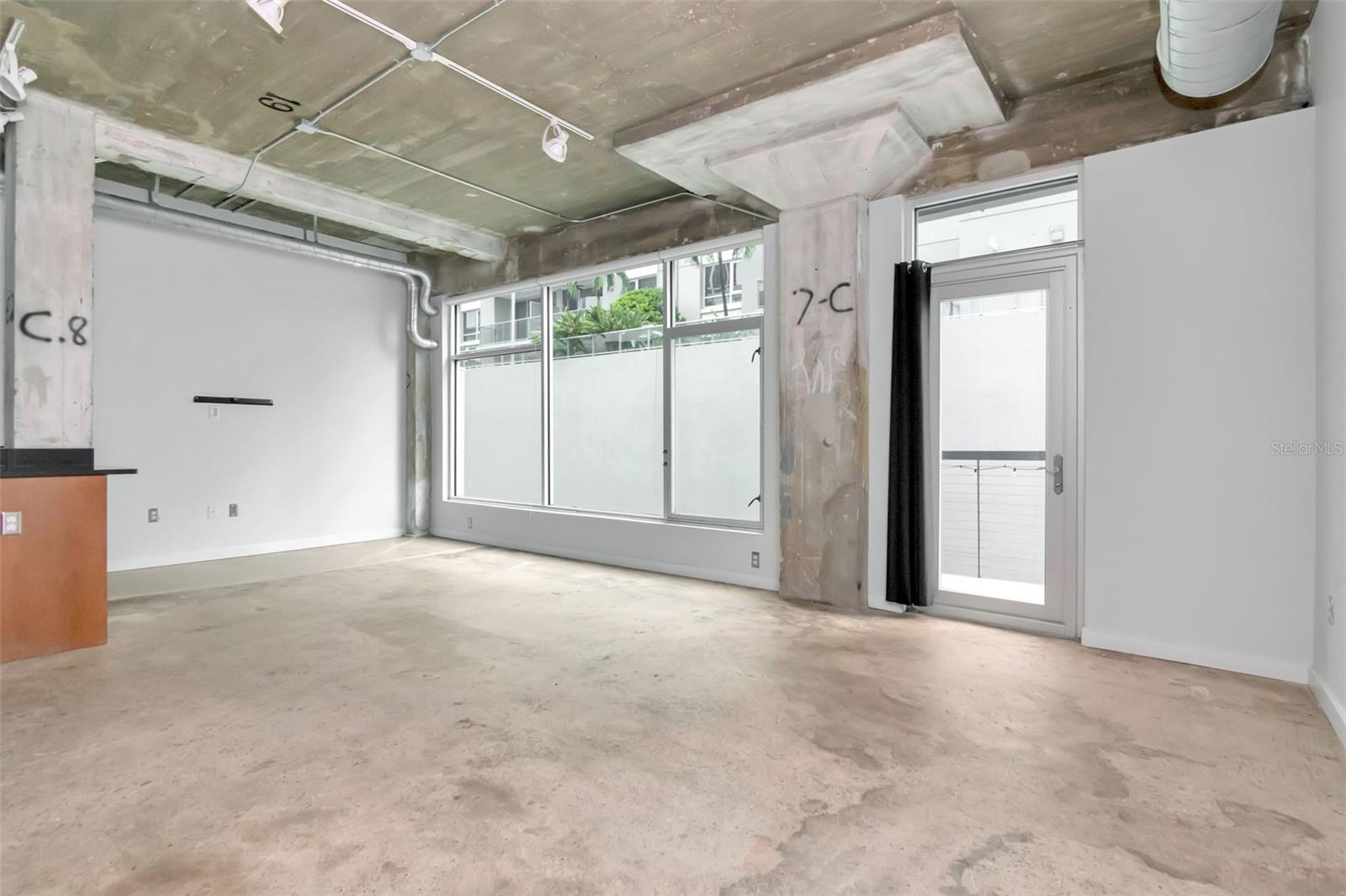 Image 8 of 38 For 101 12th Street 202