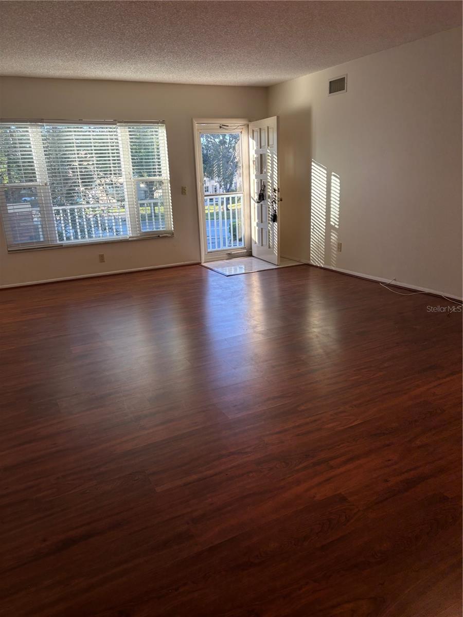 Image 2 of 11 For 2263 Americus Boulevard E 25