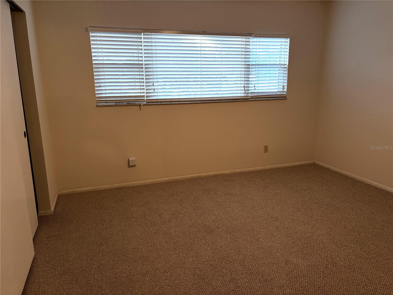 Image 9 of 11 For 2263 Americus Boulevard E 25