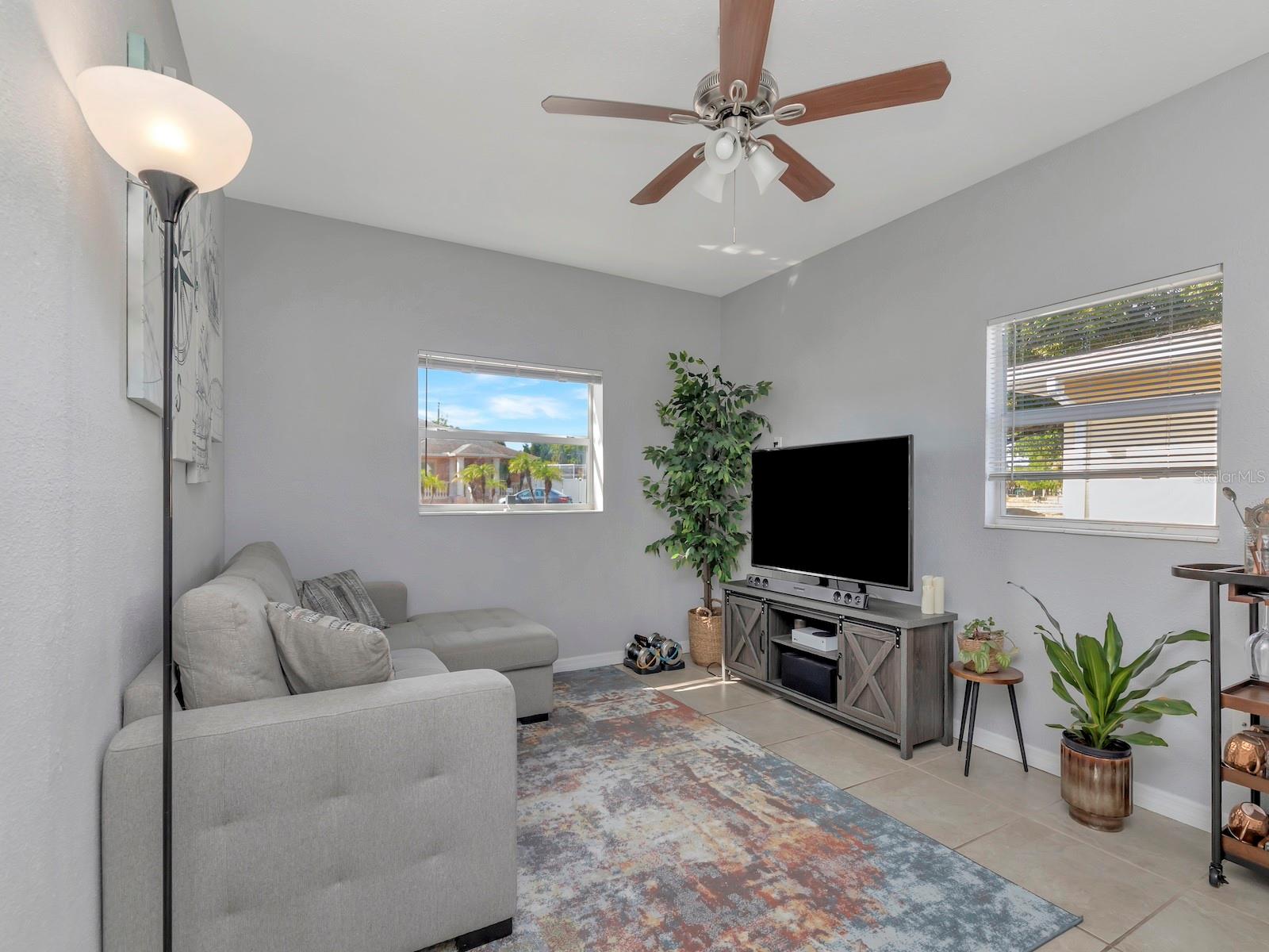 Image 14 of 36 For 6941 18th Street N