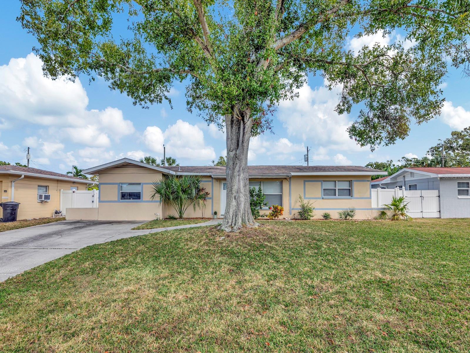 Image 2 of 36 For 6941 18th Street N