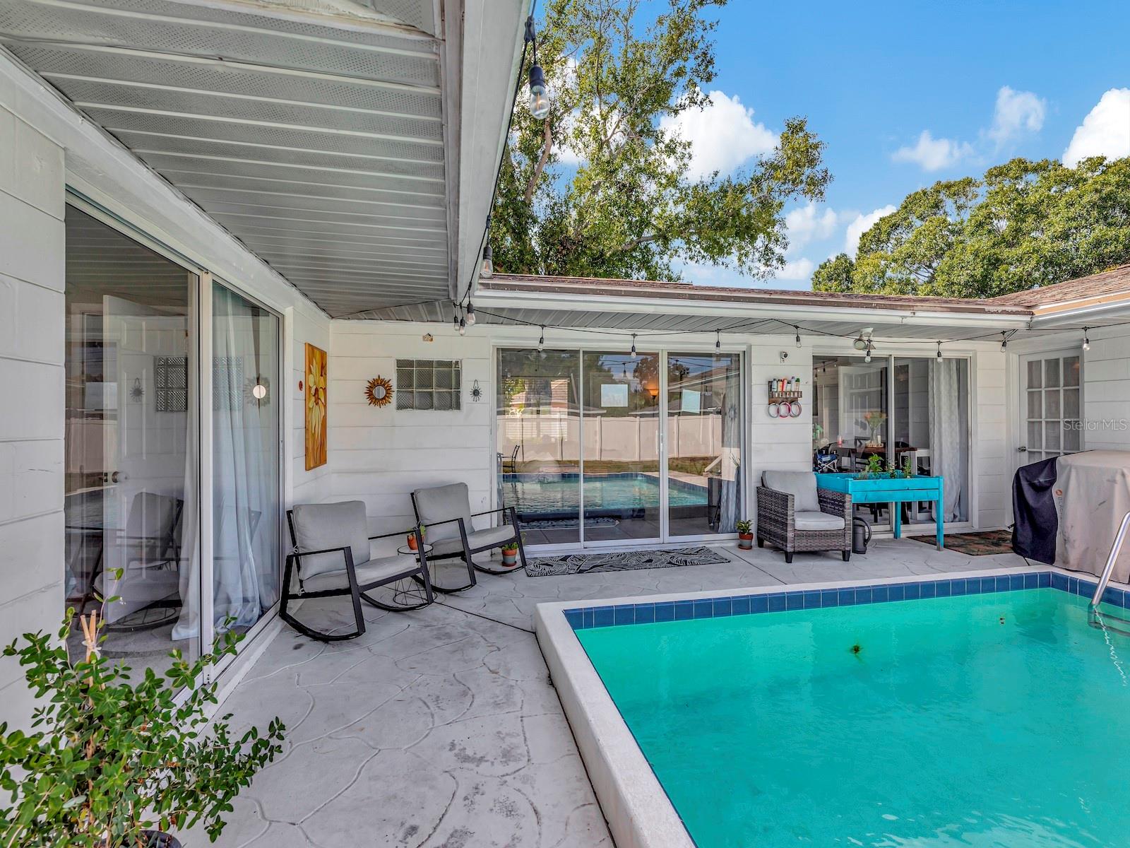 Image 30 of 36 For 6941 18th Street N