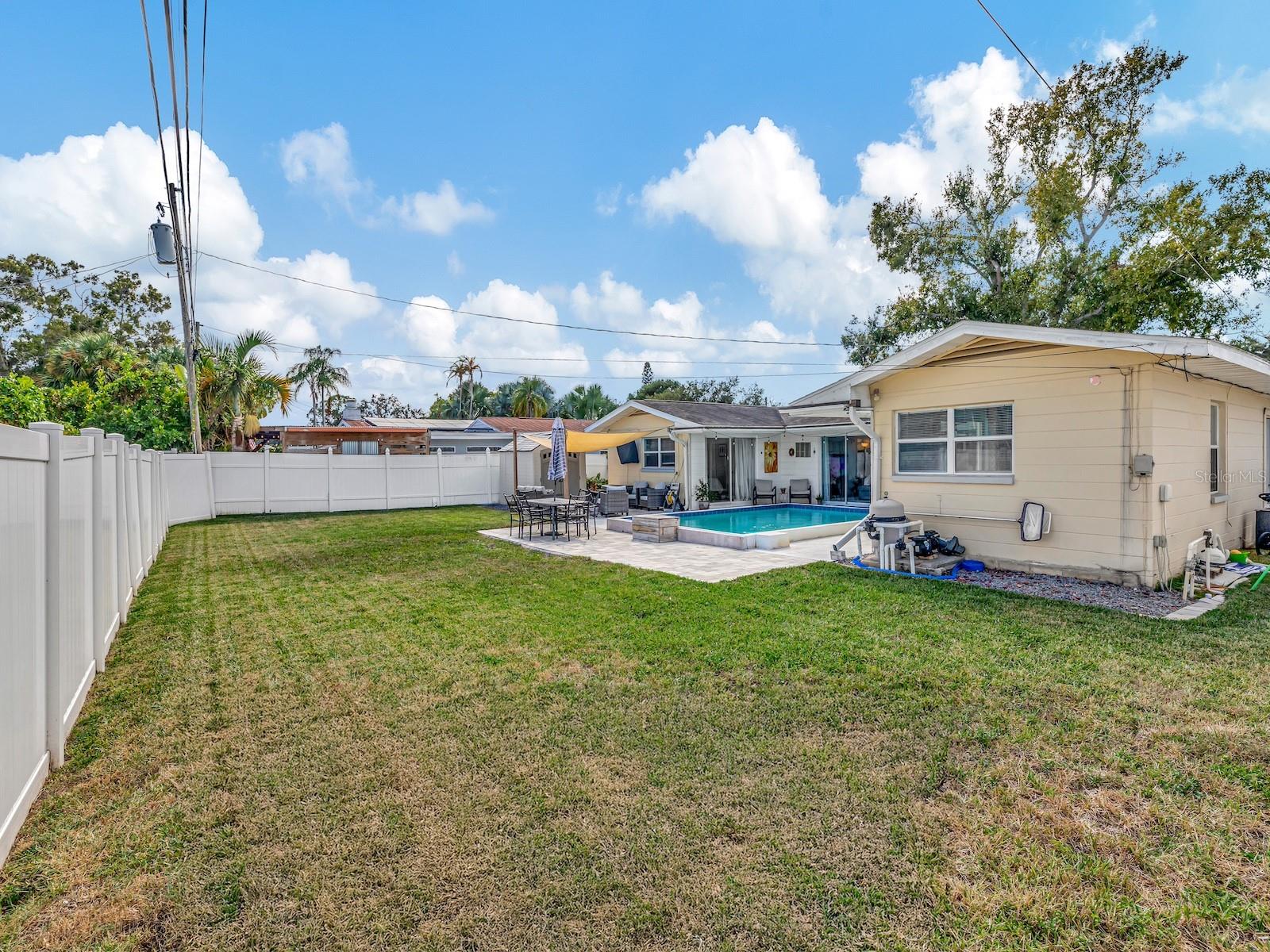 Image 32 of 36 For 6941 18th Street N