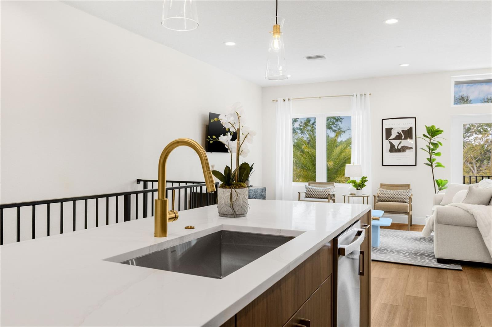 Image 20 of 66 For 490 87th Avenue North