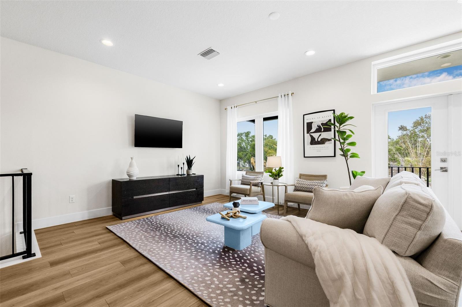 Image 23 of 66 For 490 87th Avenue North