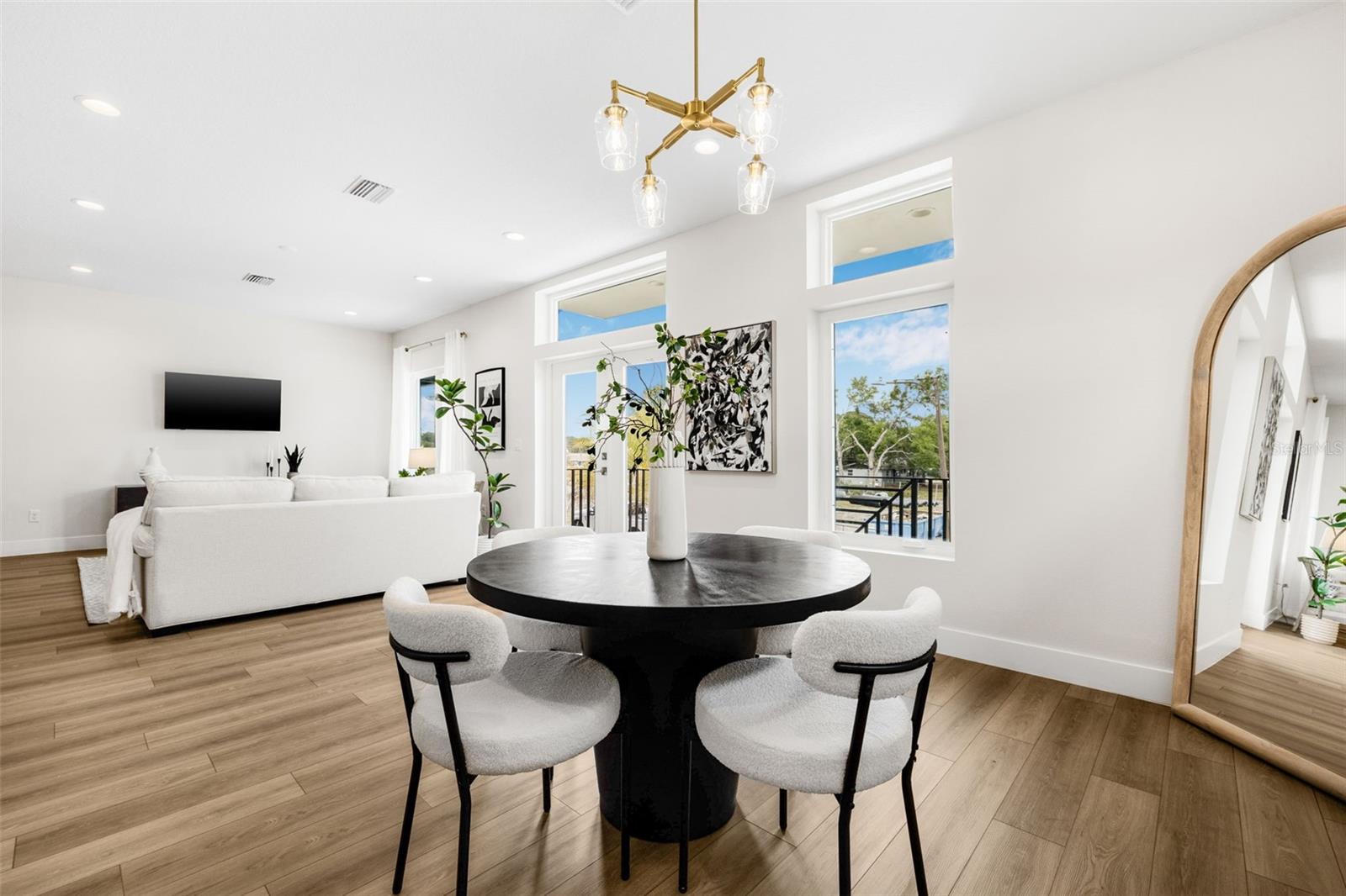 Image 29 of 66 For 490 87th Avenue North