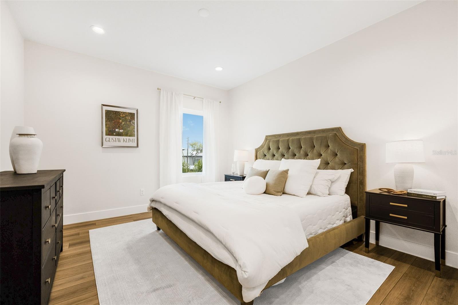 Image 31 of 66 For 490 87th Avenue North