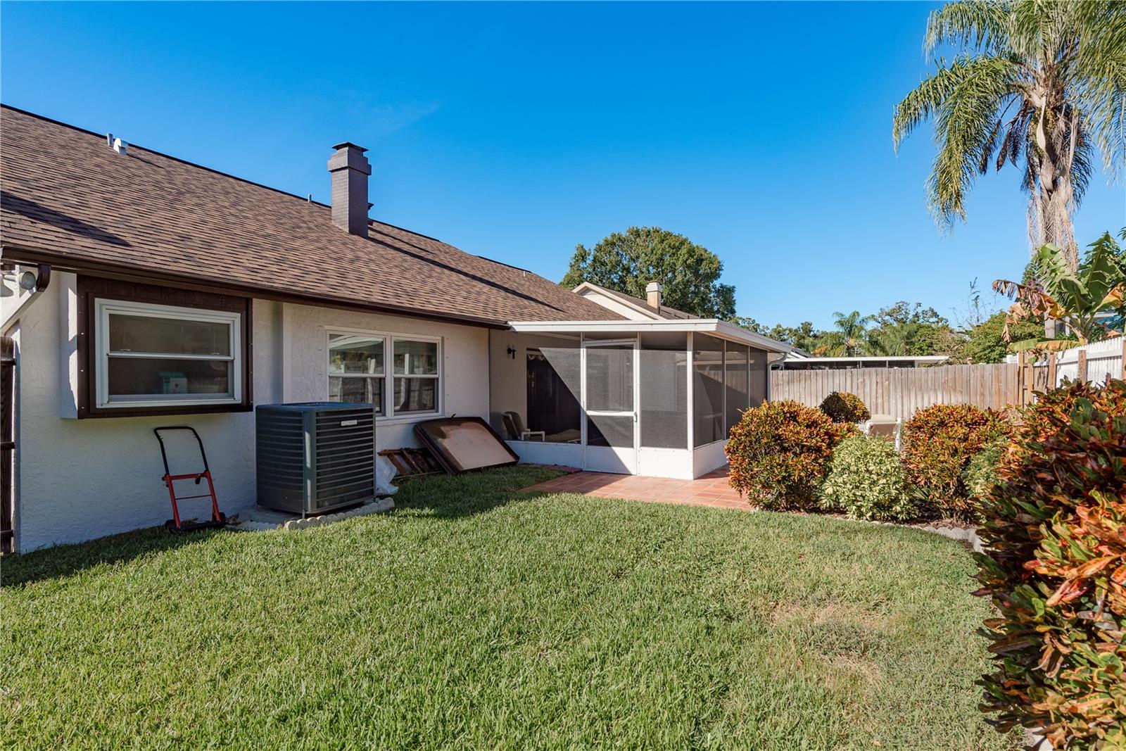 Image 38 of 52 For 14931 Redcliff Drive