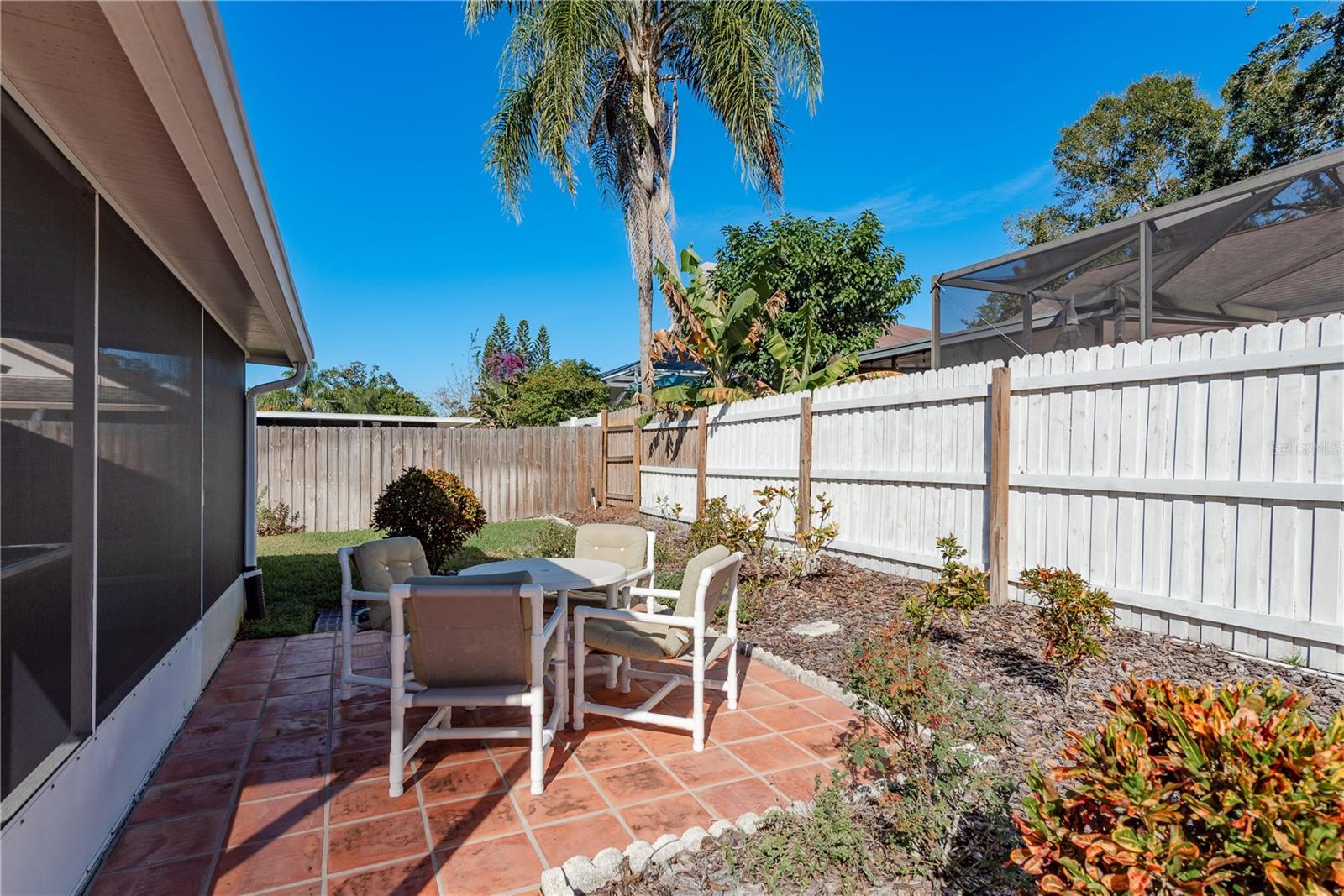 Image 40 of 52 For 14931 Redcliff Drive