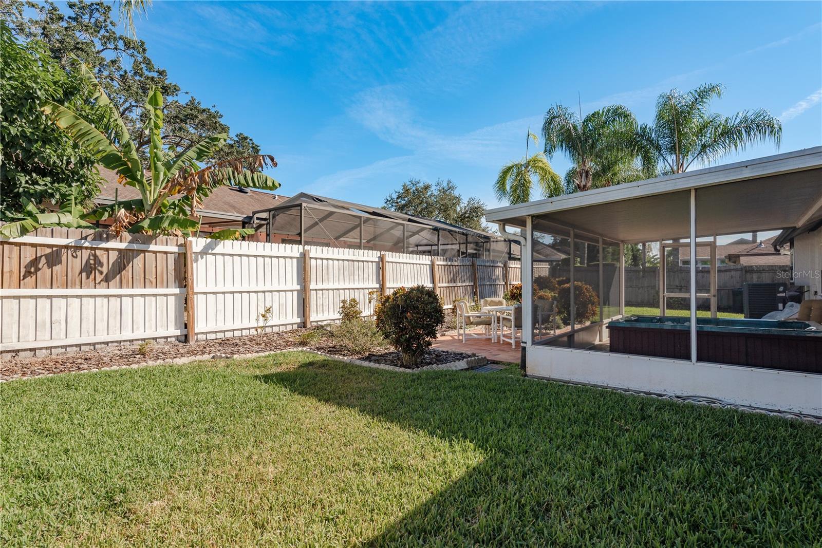 Image 43 of 52 For 14931 Redcliff Drive