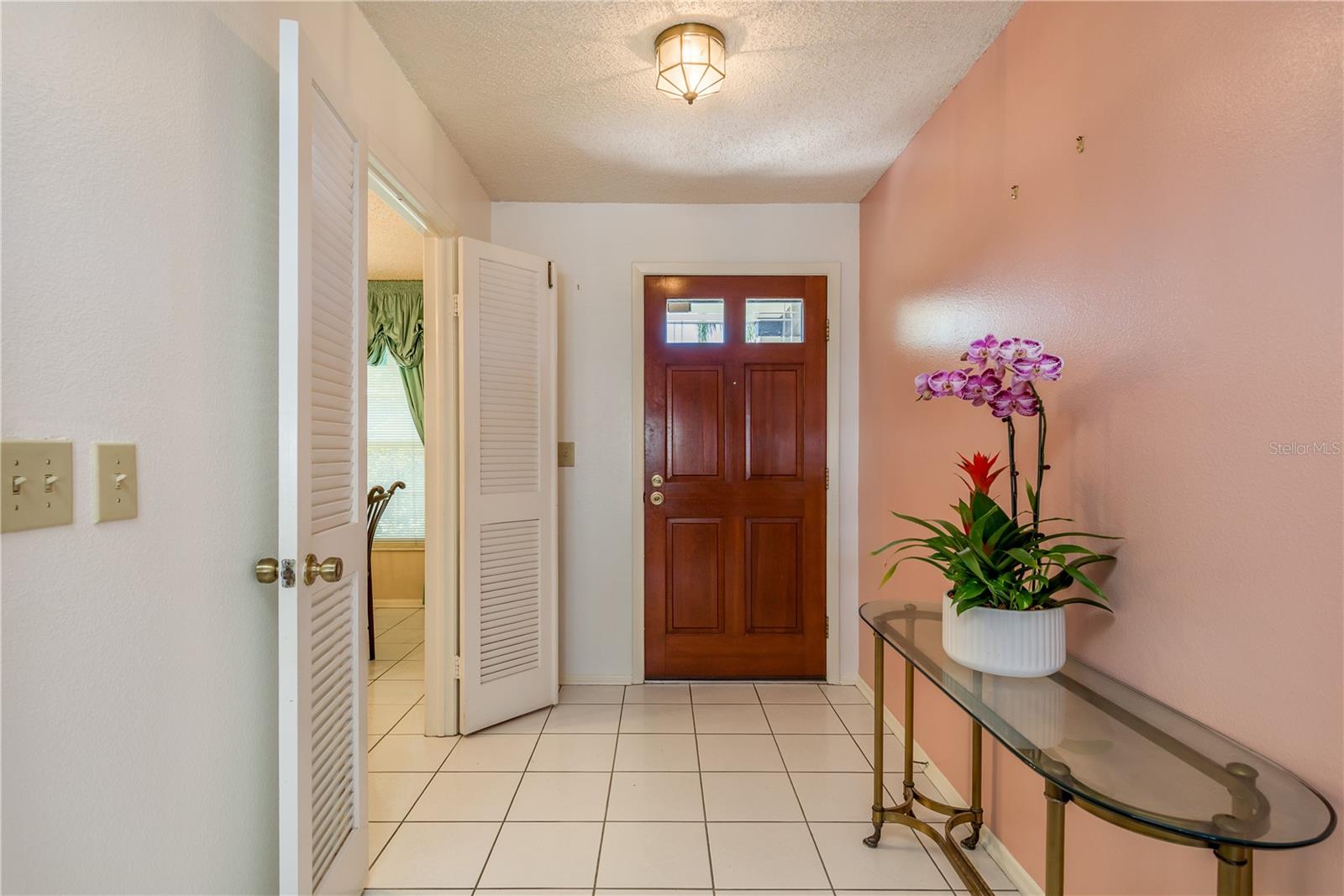 Image 9 of 52 For 14931 Redcliff Drive