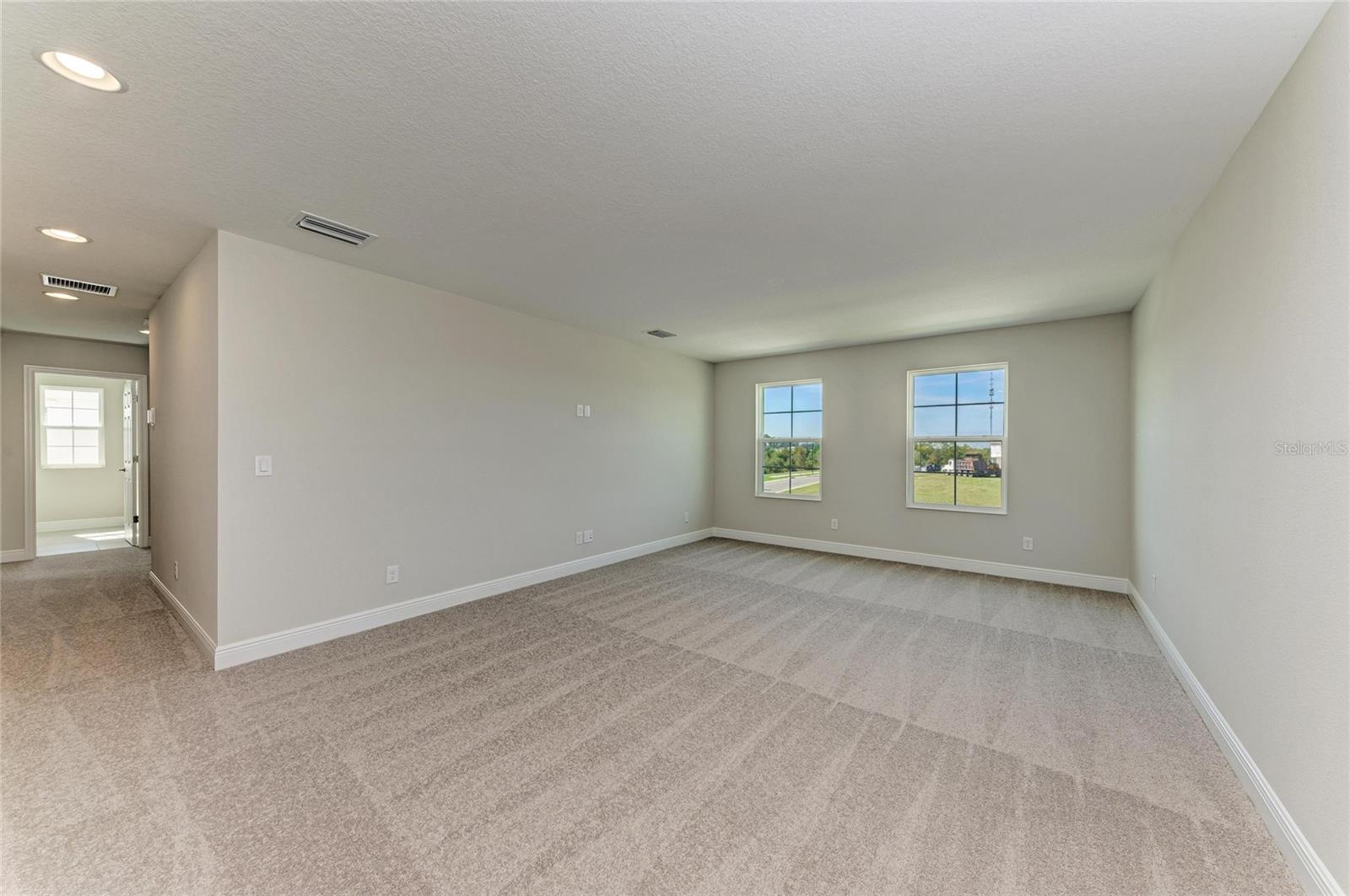 Image 32 of 49 For 10160 Surrey Rose Drive