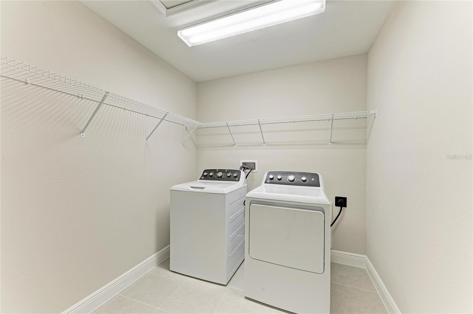 Image 44 of 49 For 10160 Surrey Rose Drive