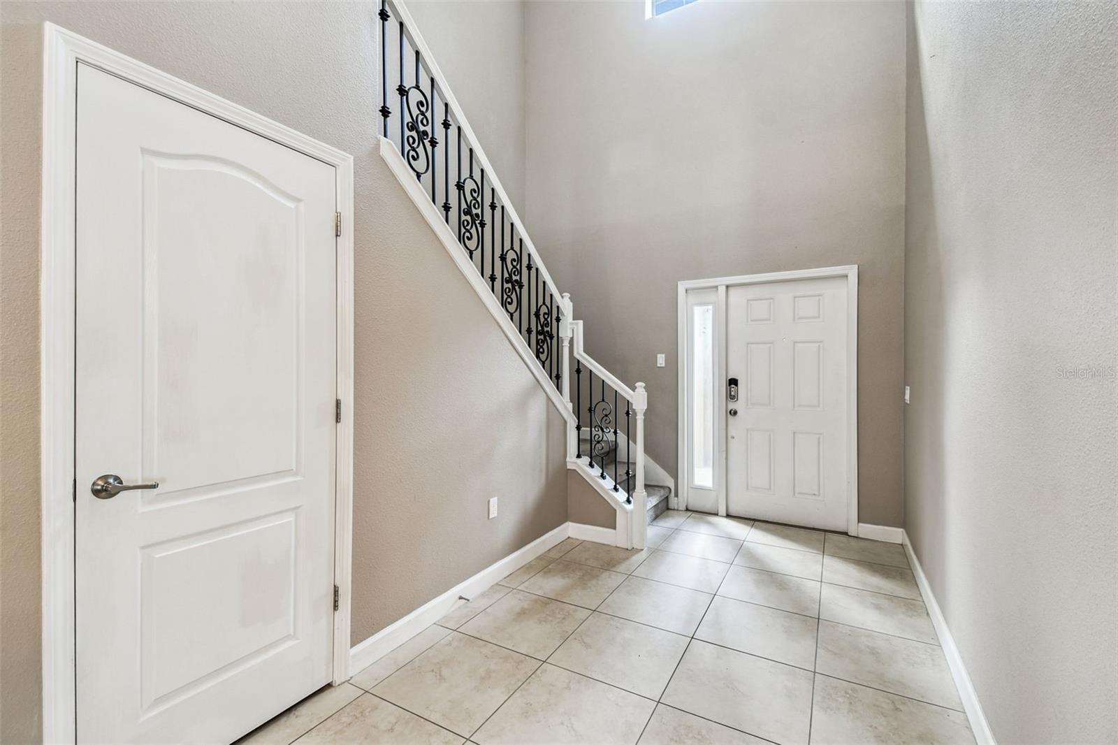 Image 17 of 100 For 11737 Crestridge Loop