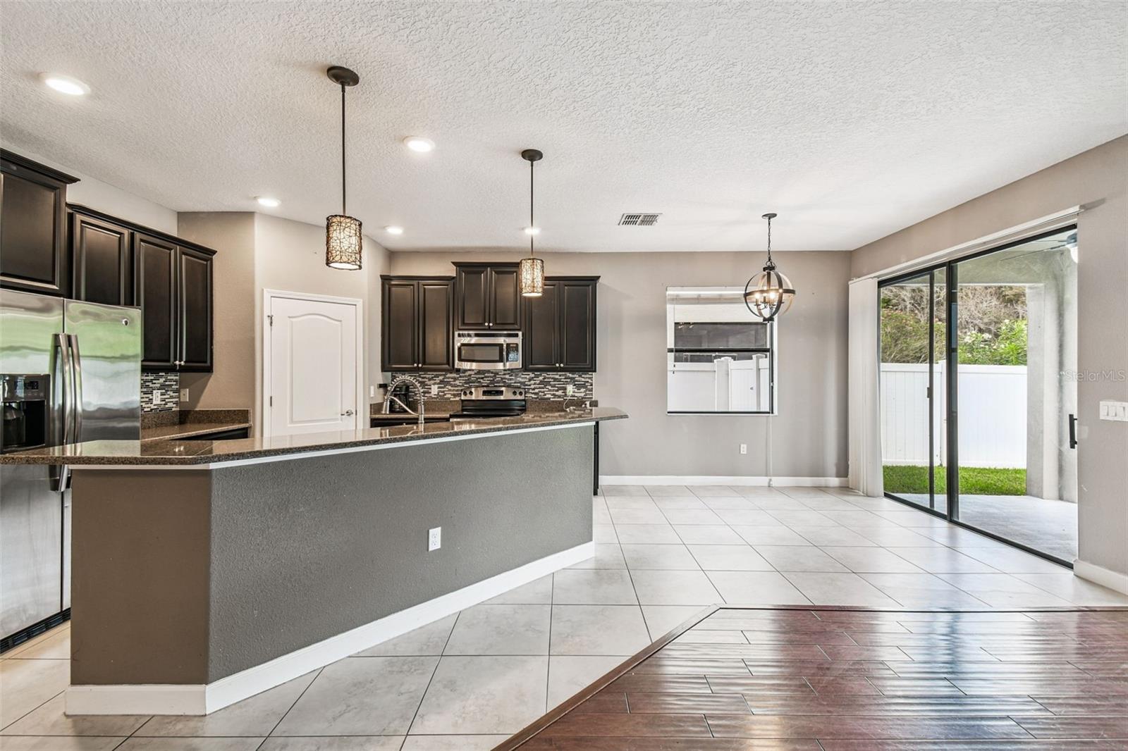 Image 30 of 100 For 11737 Crestridge Loop