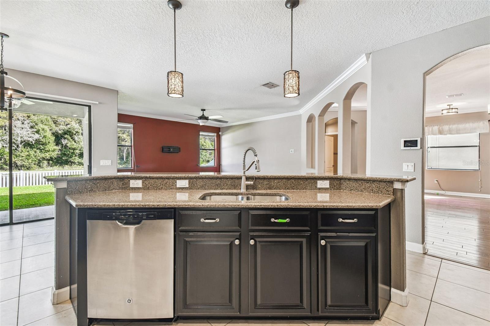 Image 38 of 100 For 11737 Crestridge Loop