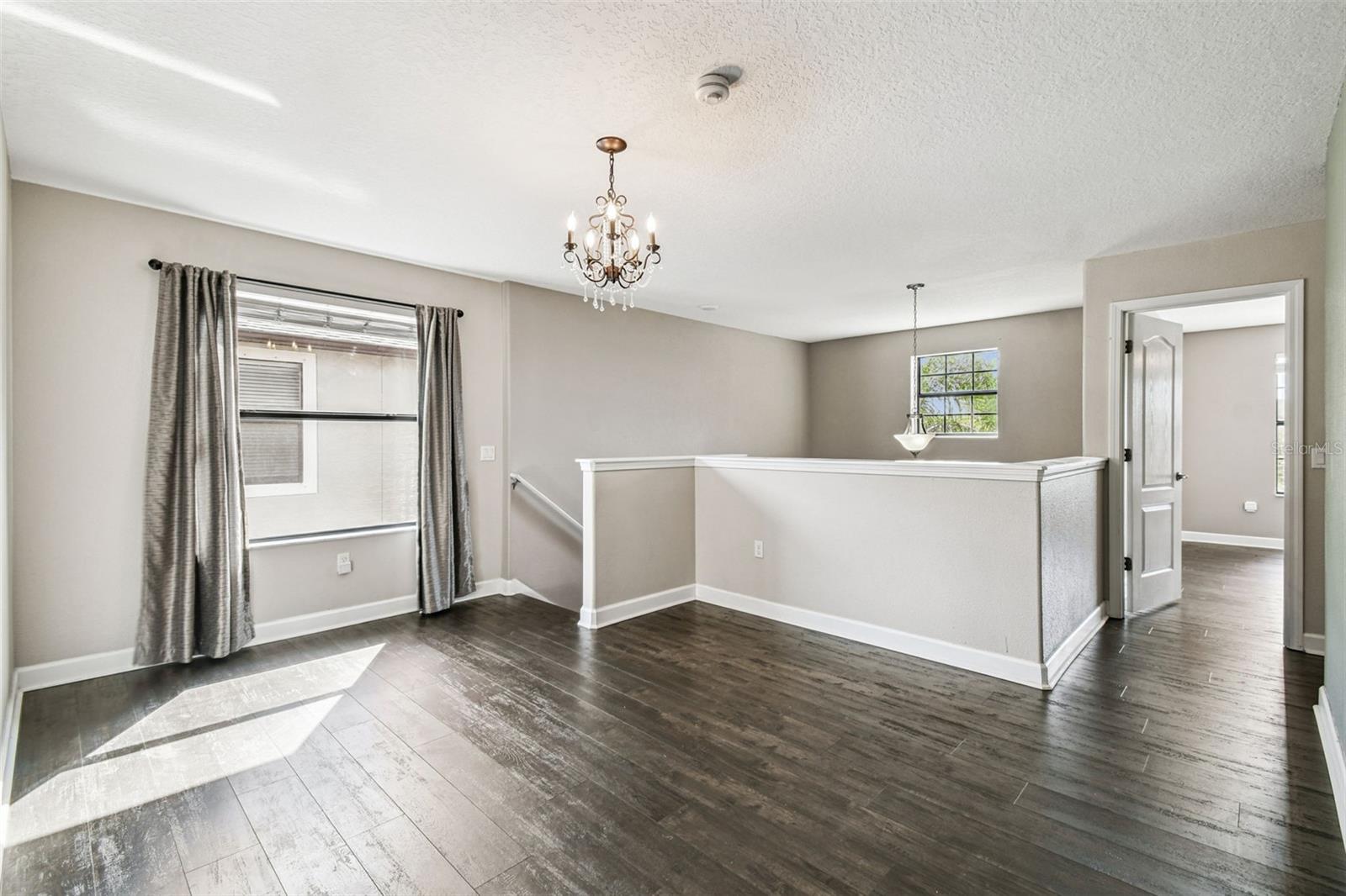 Image 42 of 100 For 11737 Crestridge Loop