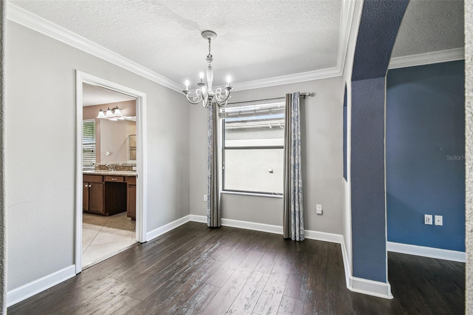 Image 45 of 100 For 11737 Crestridge Loop