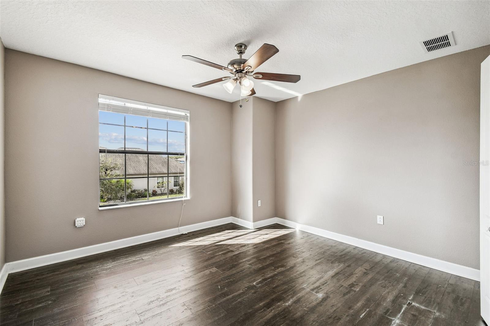 Image 64 of 100 For 11737 Crestridge Loop