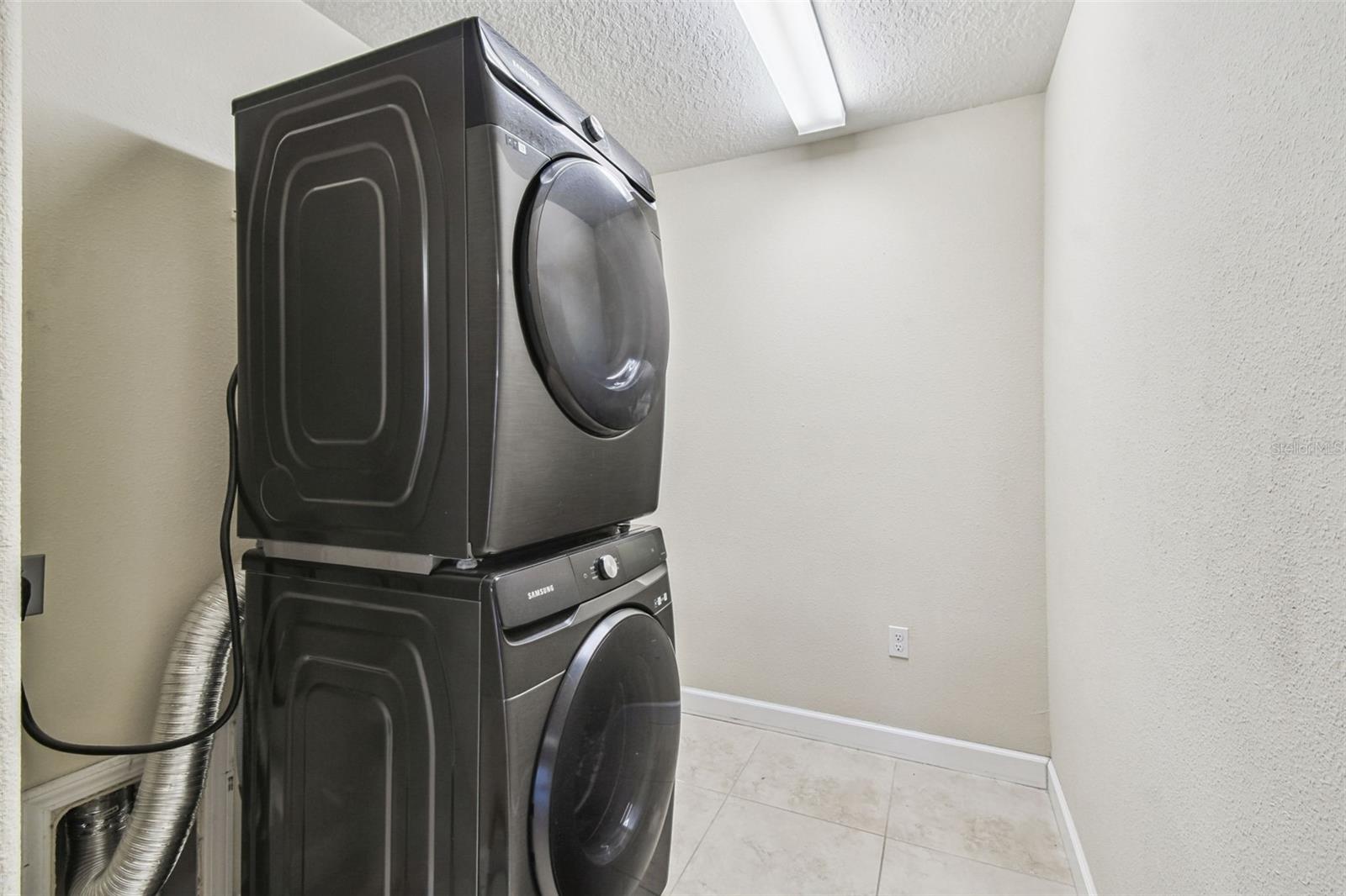 Image 79 of 100 For 11737 Crestridge Loop