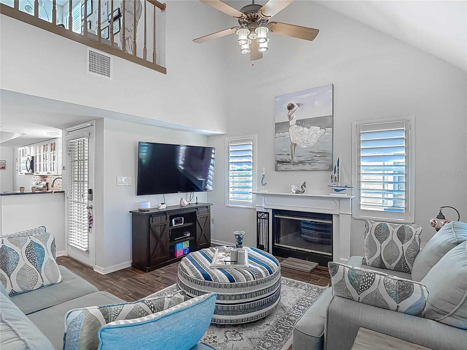 Image 10 of 65 For 3611 Pine Knot Drive .