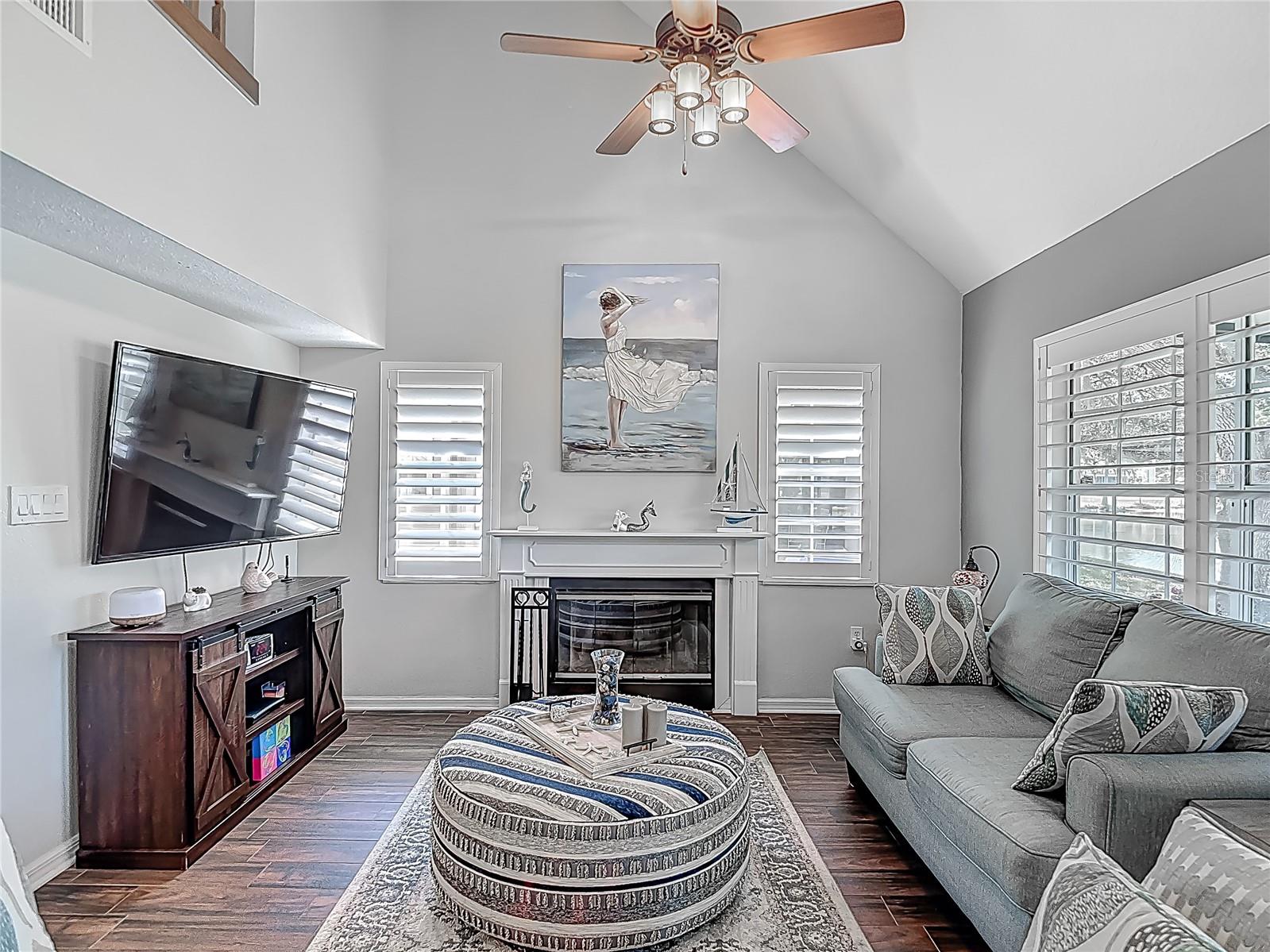 Image 11 of 65 For 3611 Pine Knot Drive .