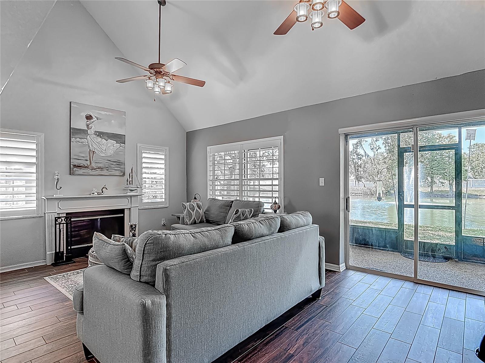 Image 15 of 65 For 3611 Pine Knot Drive .