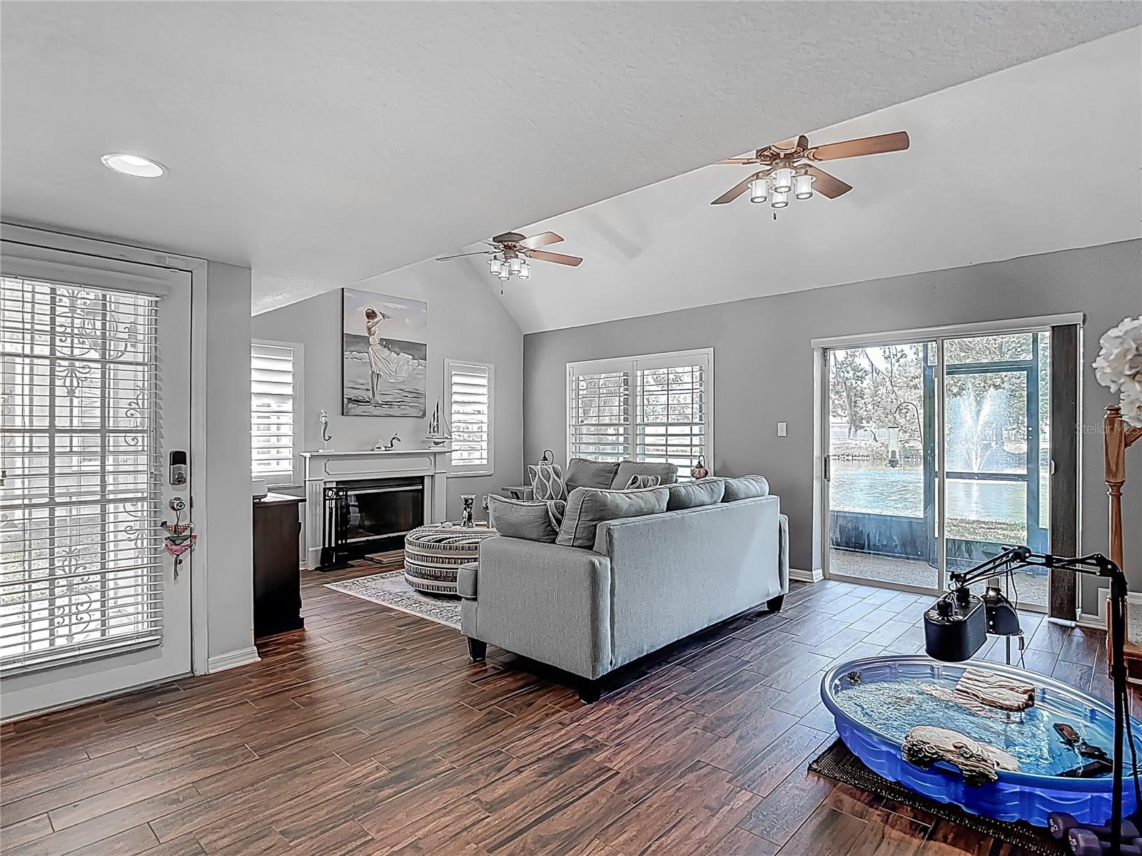 Image 16 of 65 For 3611 Pine Knot Drive .