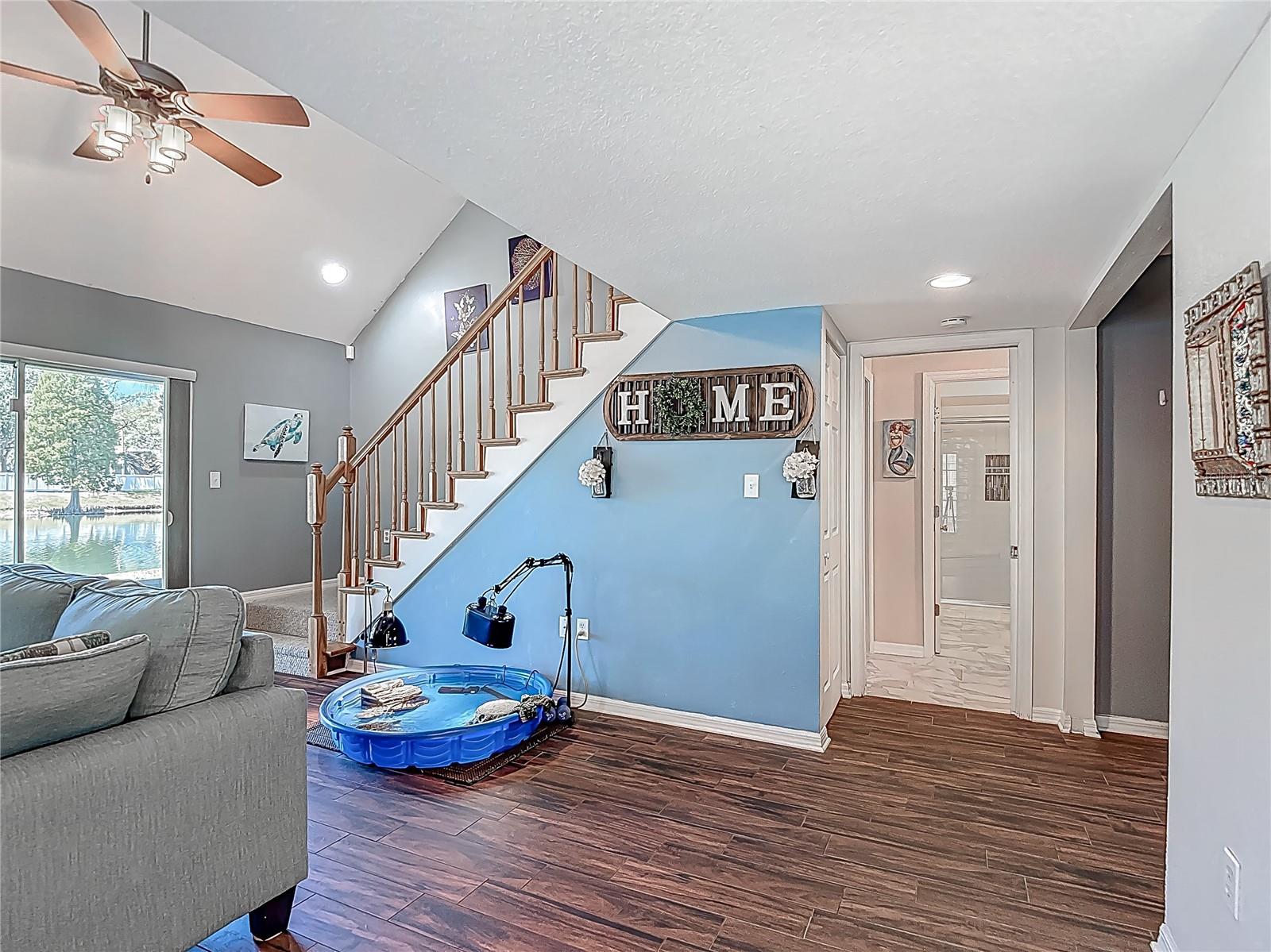 Image 17 of 65 For 3611 Pine Knot Drive .