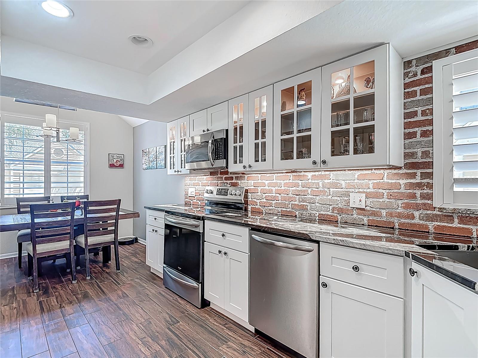 Image 21 of 65 For 3611 Pine Knot Drive .