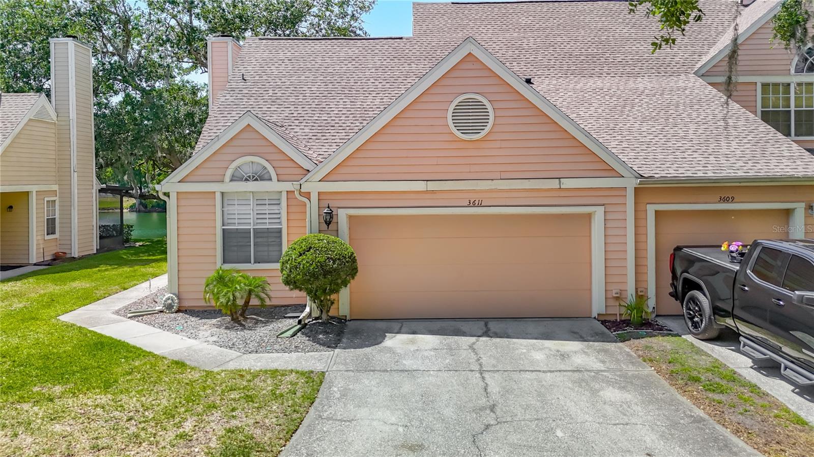 Image 4 of 65 For 3611 Pine Knot Drive .