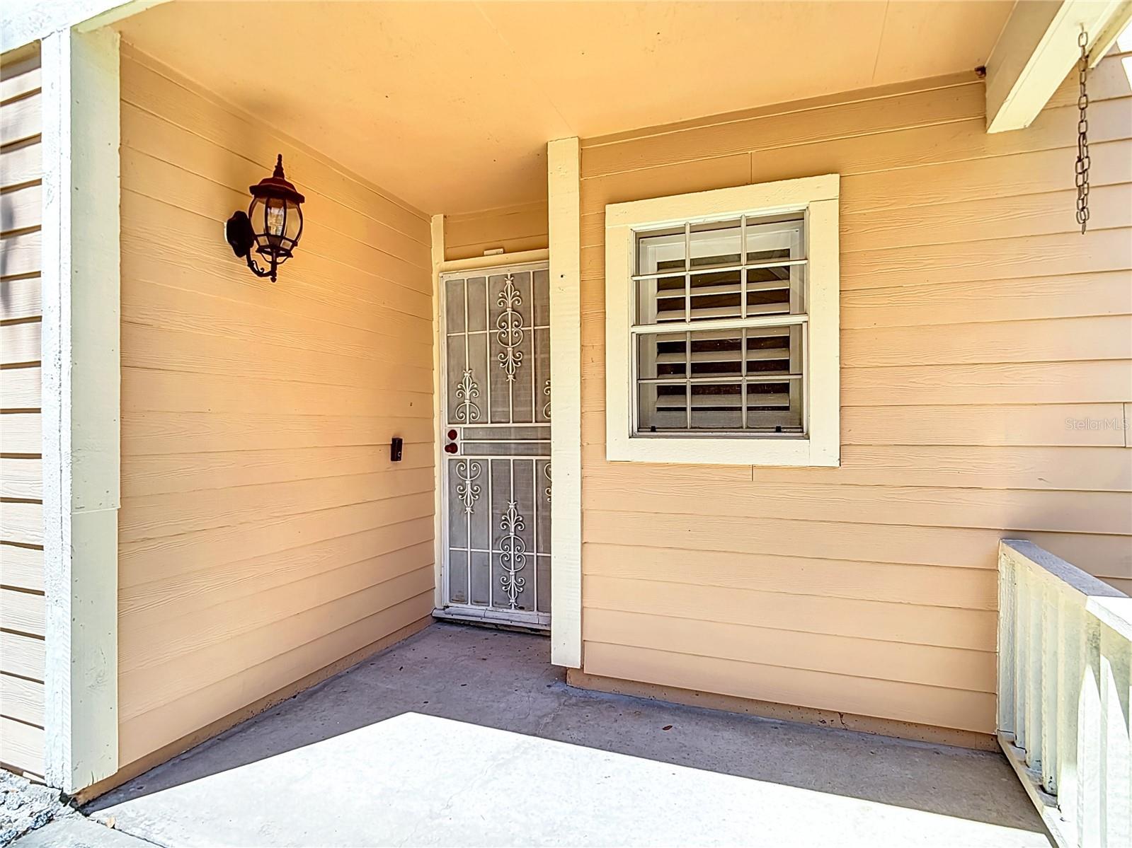 Image 6 of 65 For 3611 Pine Knot Drive .