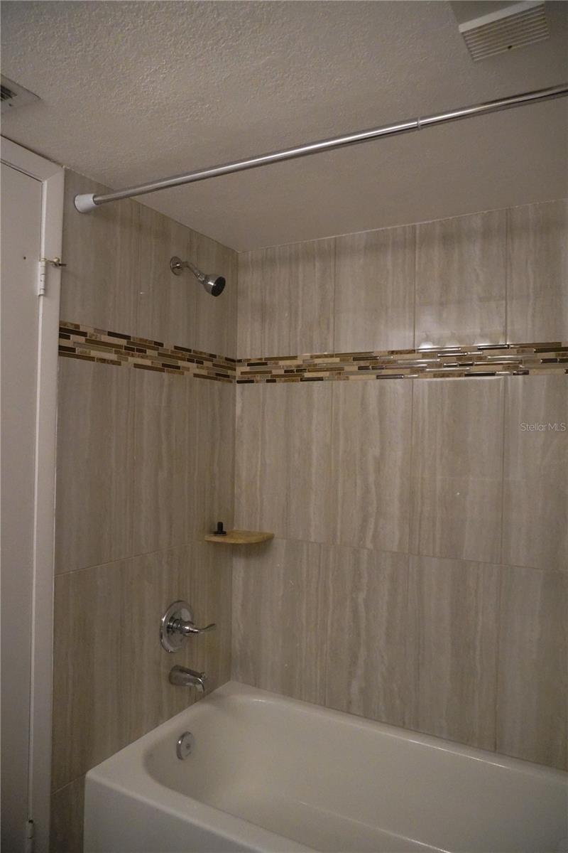 Image 8 of 16 For 2900 Cove Cay Drive 2f