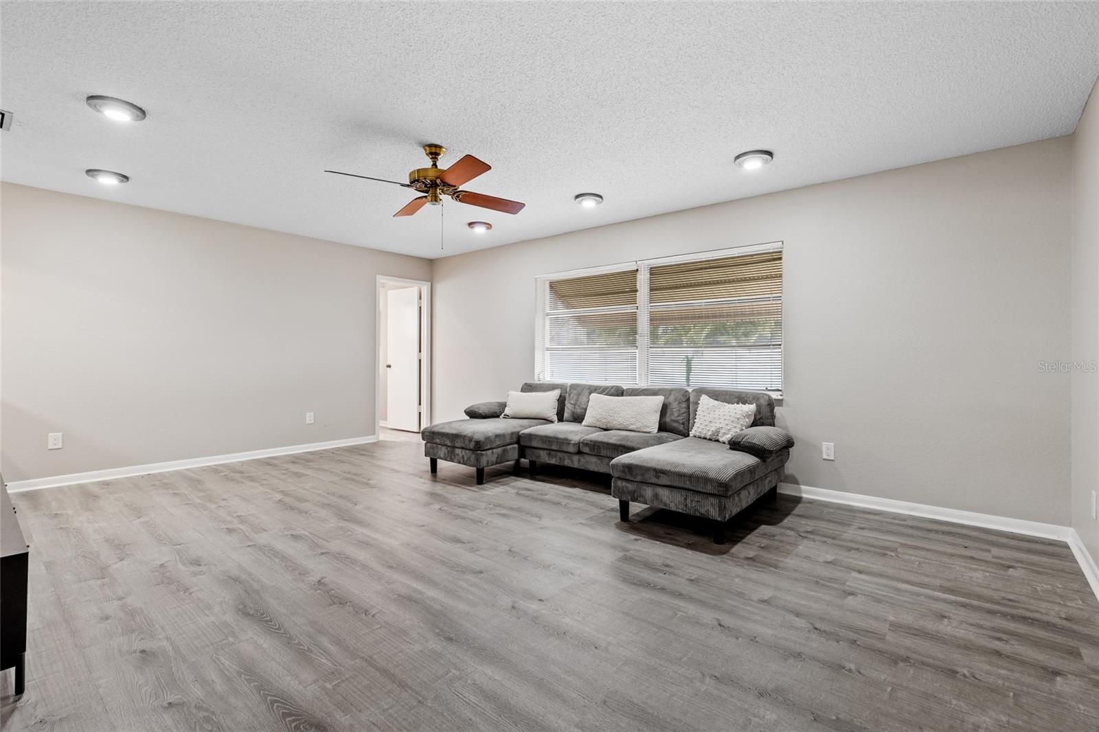 Image 14 of 35 For 2700 67th Street N