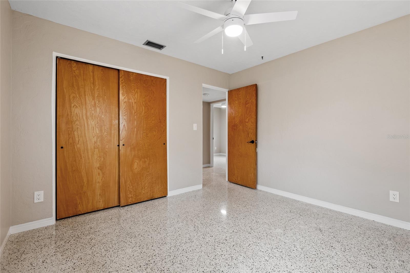 Image 23 of 35 For 2700 67th Street N